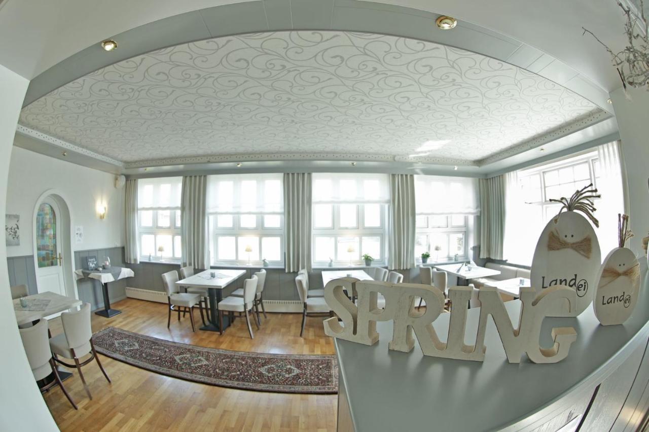 Gasthaus Knudsen Utersum エクステリア 写真
