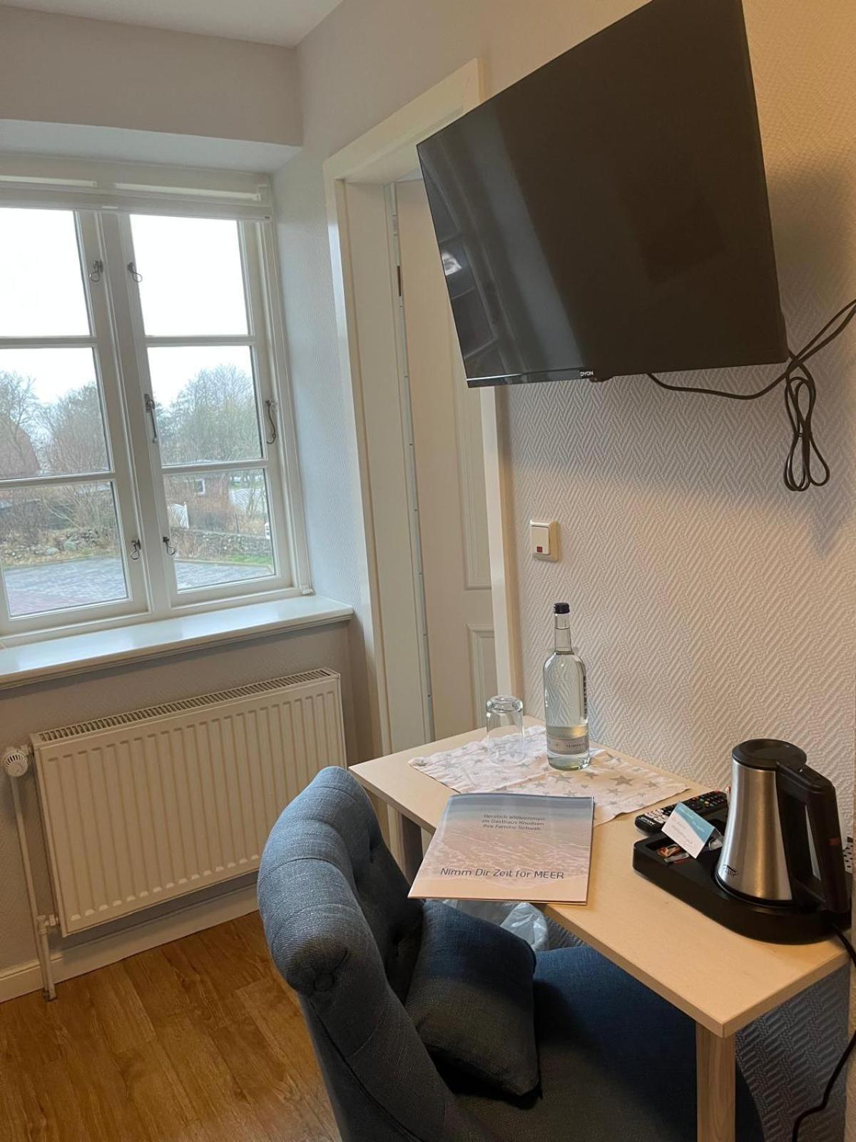 Gasthaus Knudsen Utersum エクステリア 写真